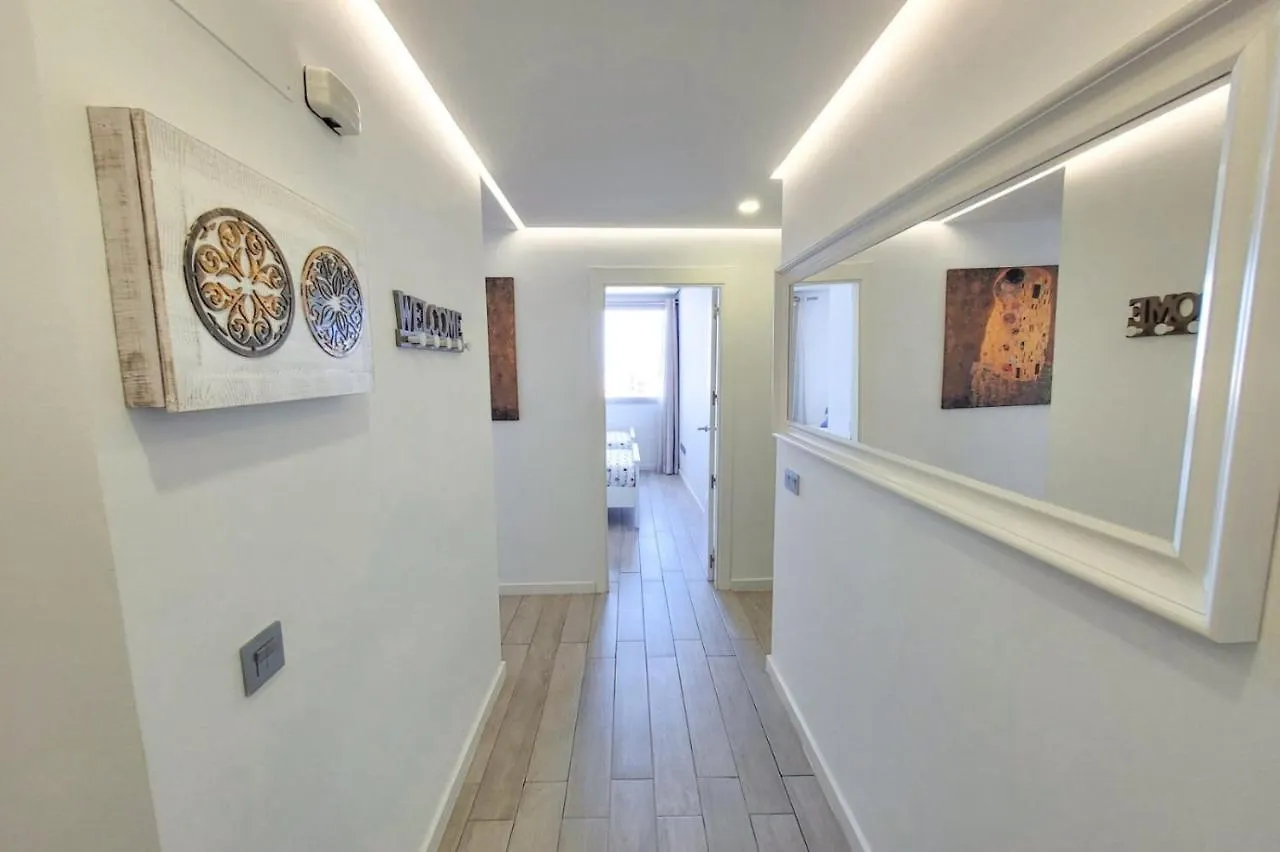 Ocean Garden Sunset Apartment - Heated Swimming Pool Free Wifi 아데제 0*,