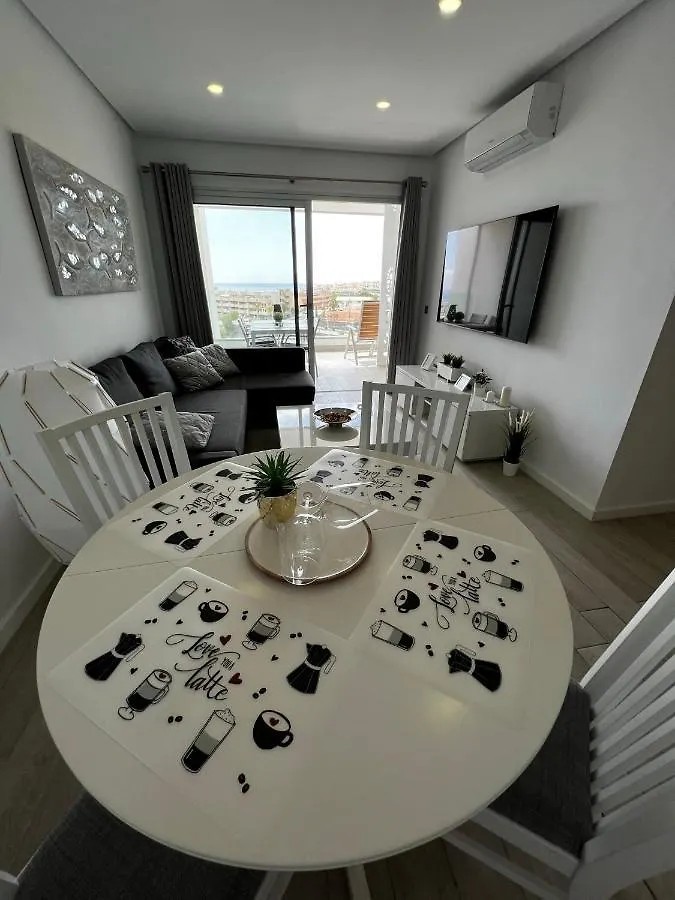Ocean Garden Sunset Apartment - Heated Swimming Pool Free Wifi 아데제